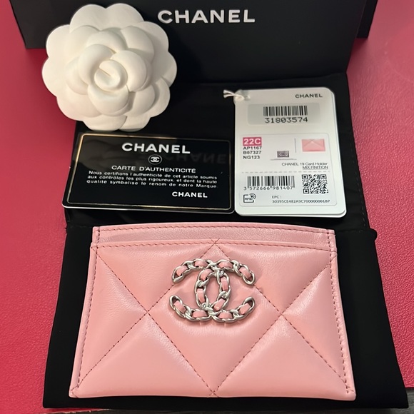 CHANEL 19 Card Holder Pink - Picture 7 of 8